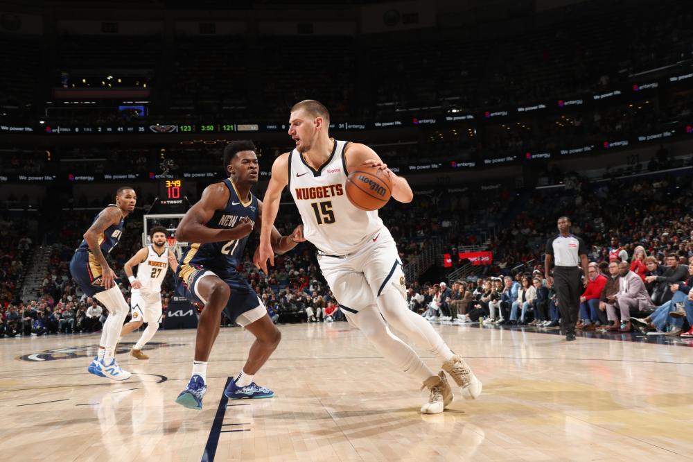 森纳的中场 森纳的中场